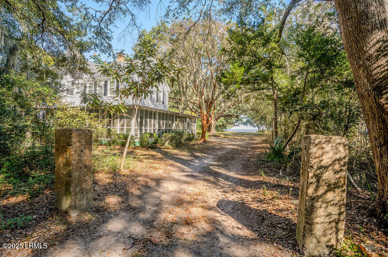 4 Saltwind Drive, St. Helena Island