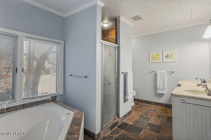 4 Saltwind Drive, St. Helena Island