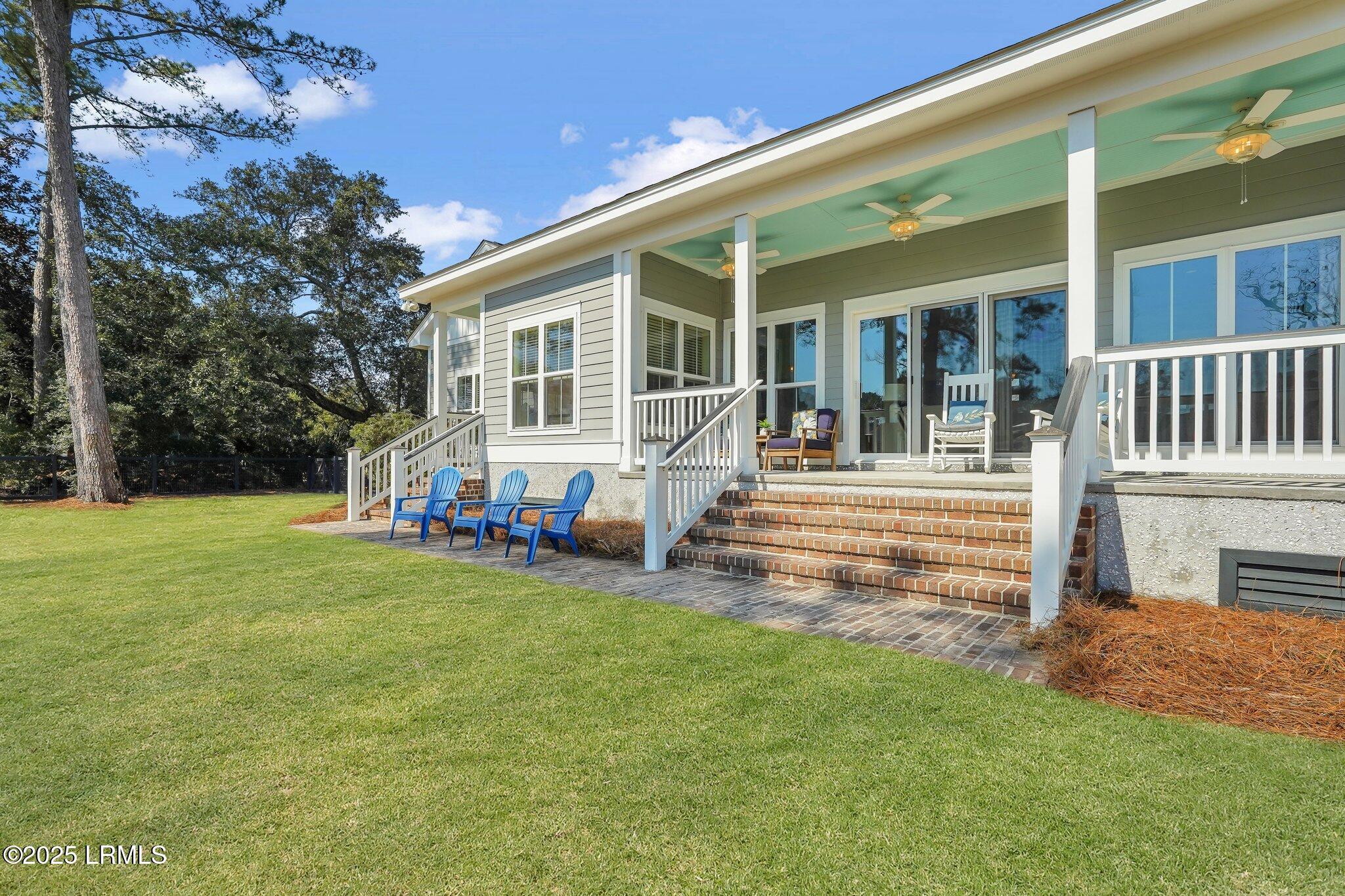 29 Dolphin Point Drive