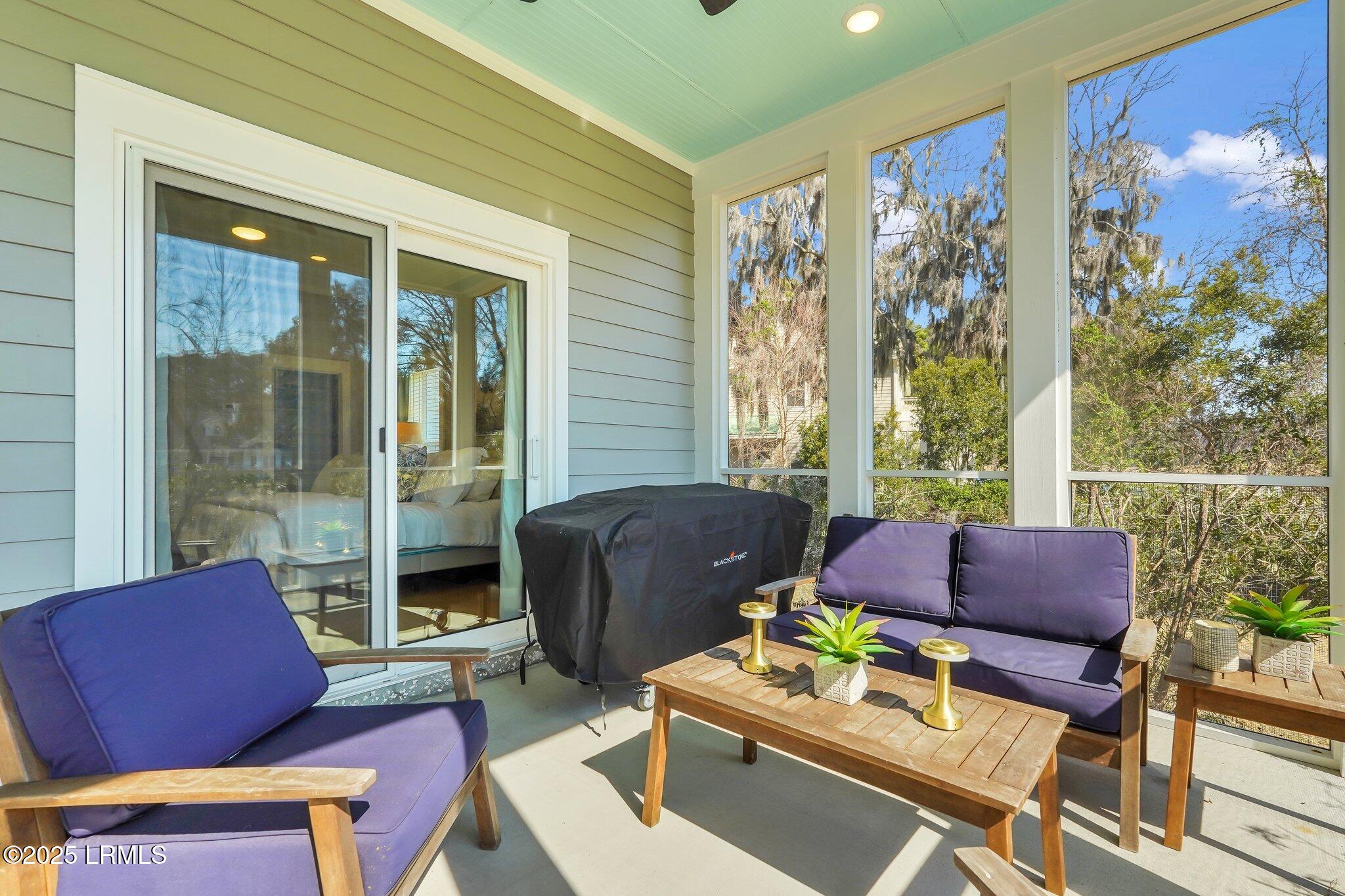 29 Dolphin Point Drive