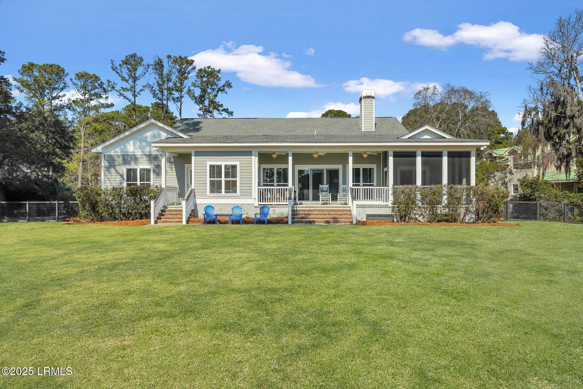 29 Dolphin Point Drive