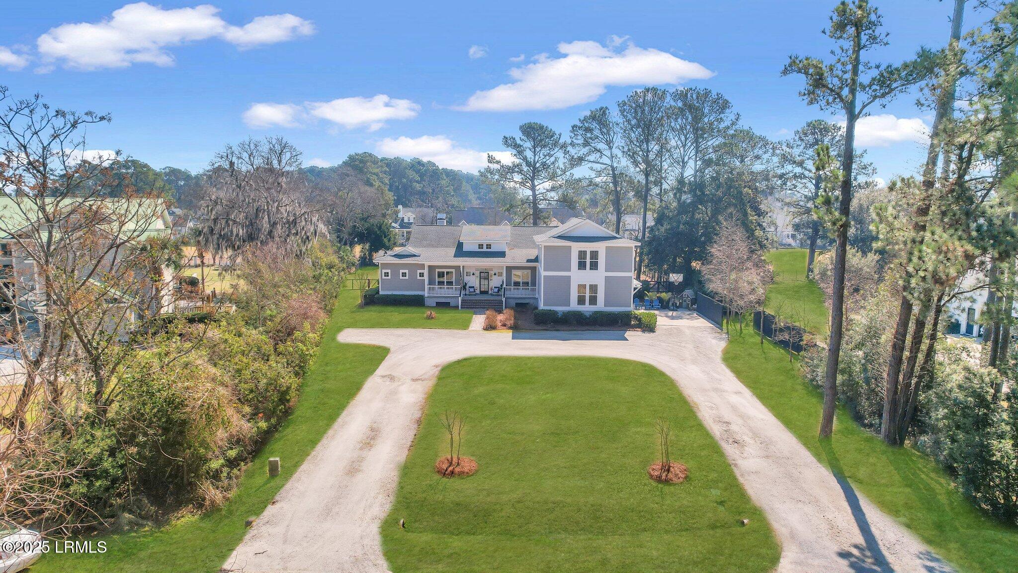 29 Dolphin Point Drive