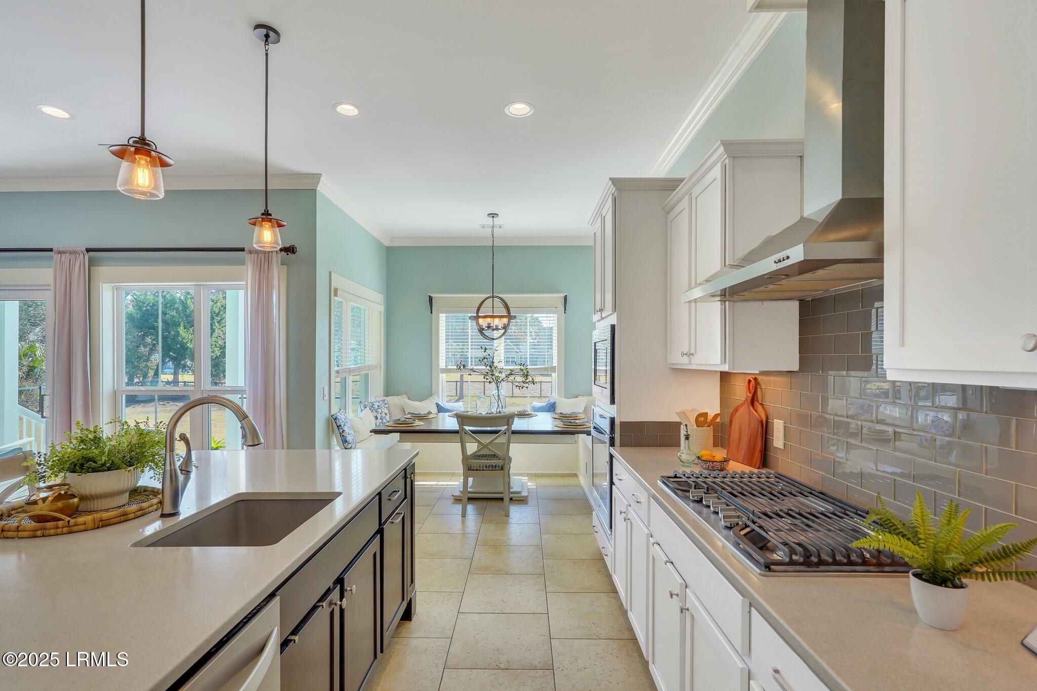 29 Dolphin Point Drive