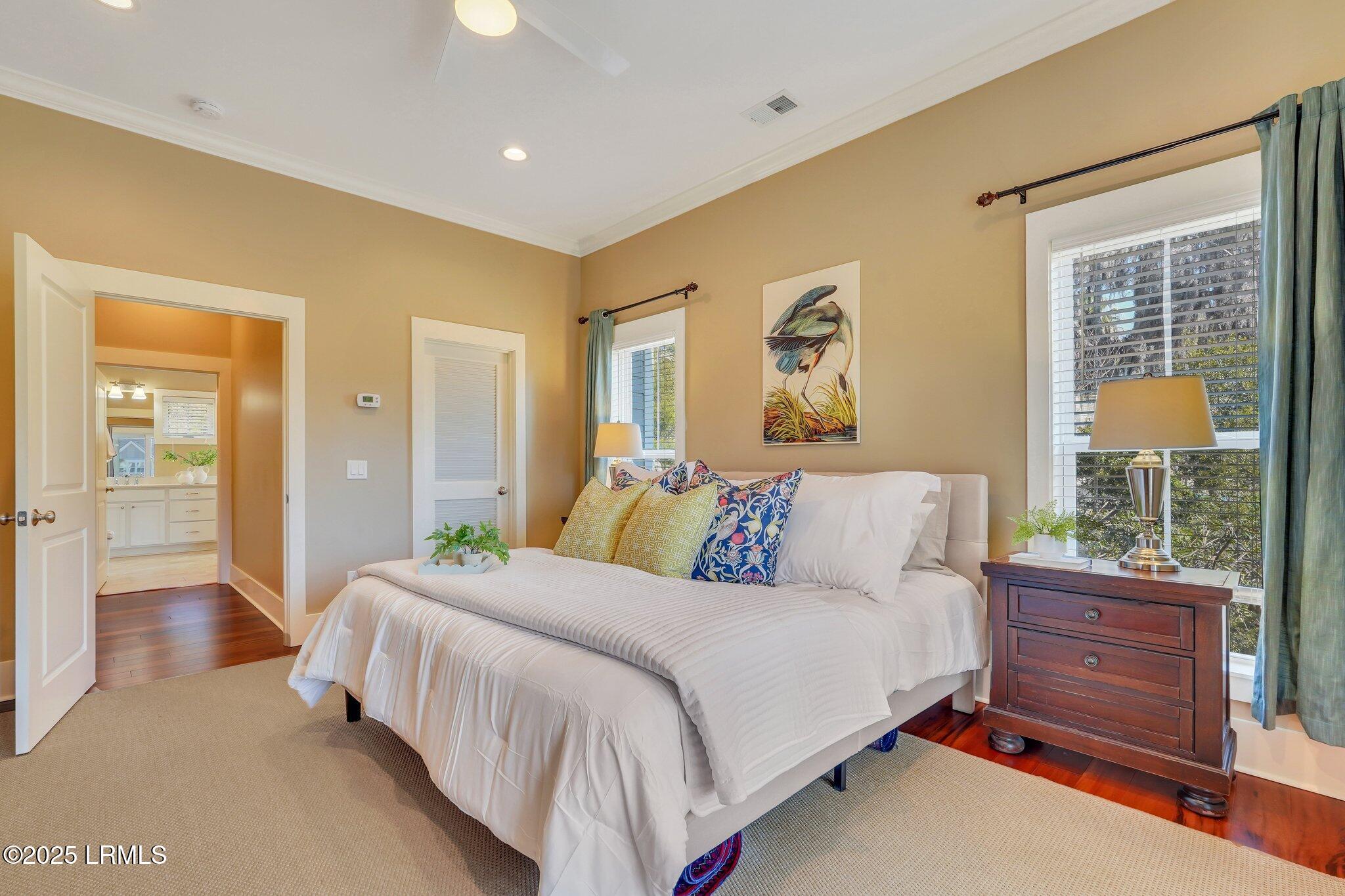 29 Dolphin Point Drive
