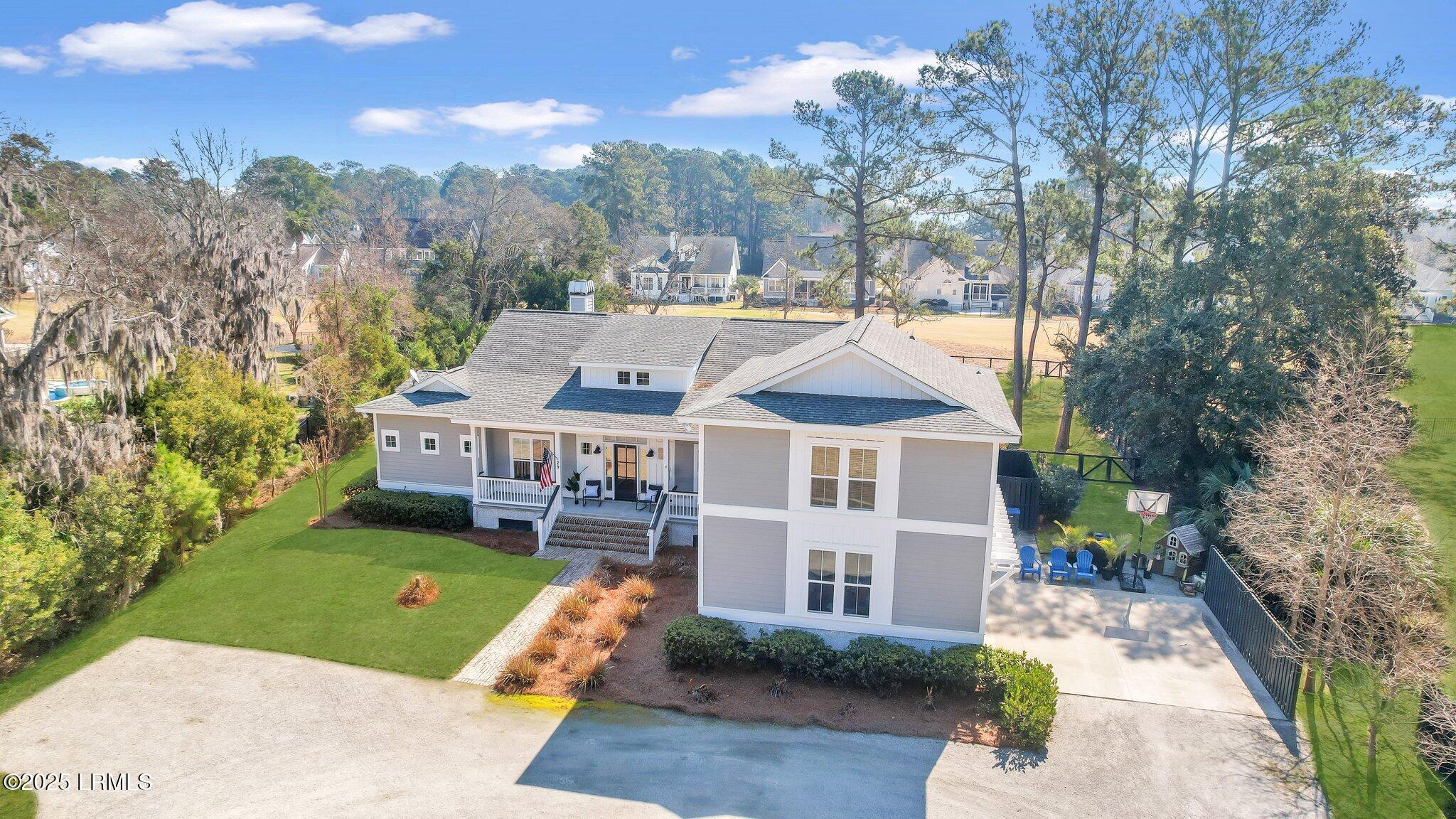 29 Dolphin Point Drive