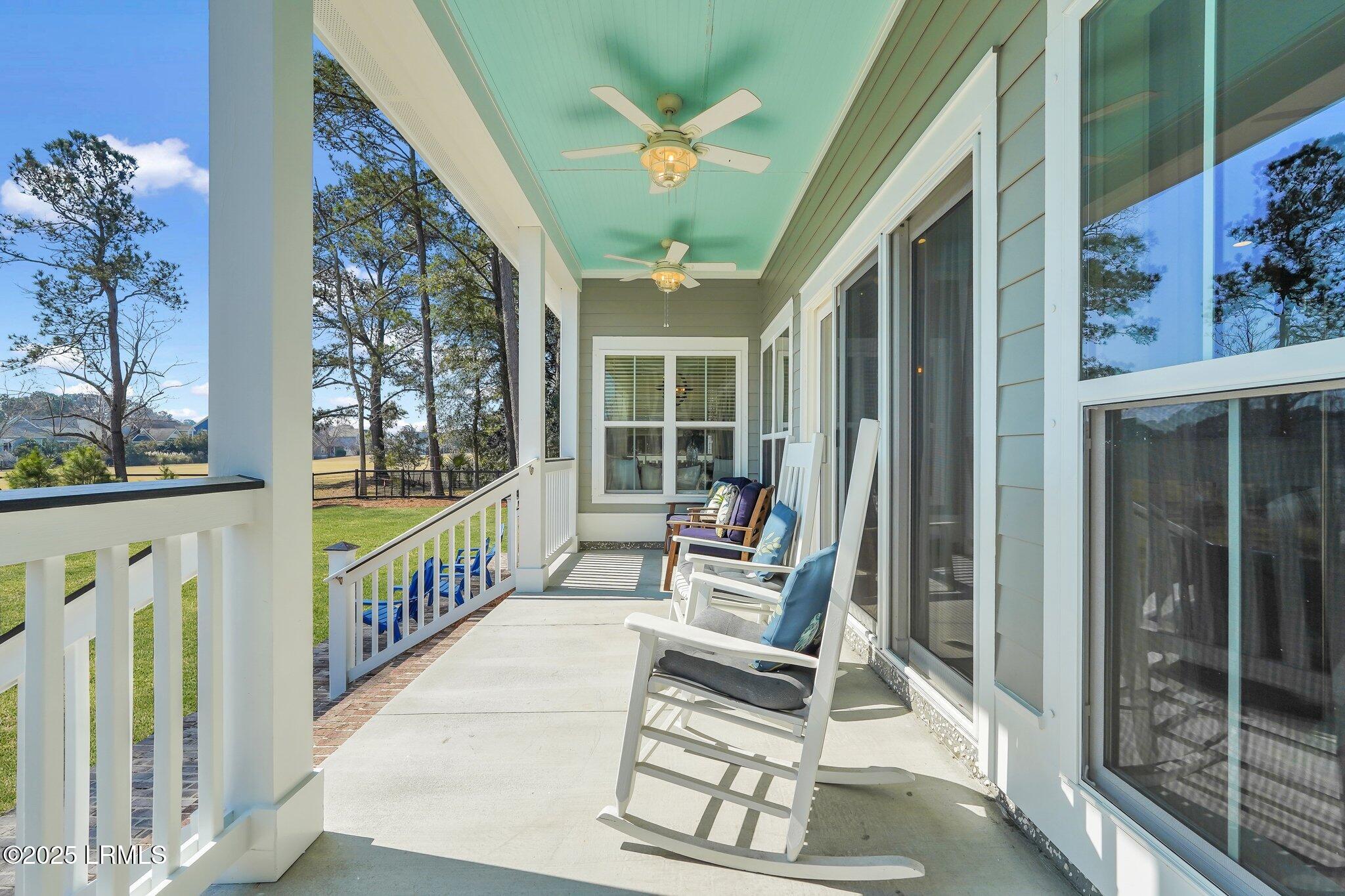 29 Dolphin Point Drive