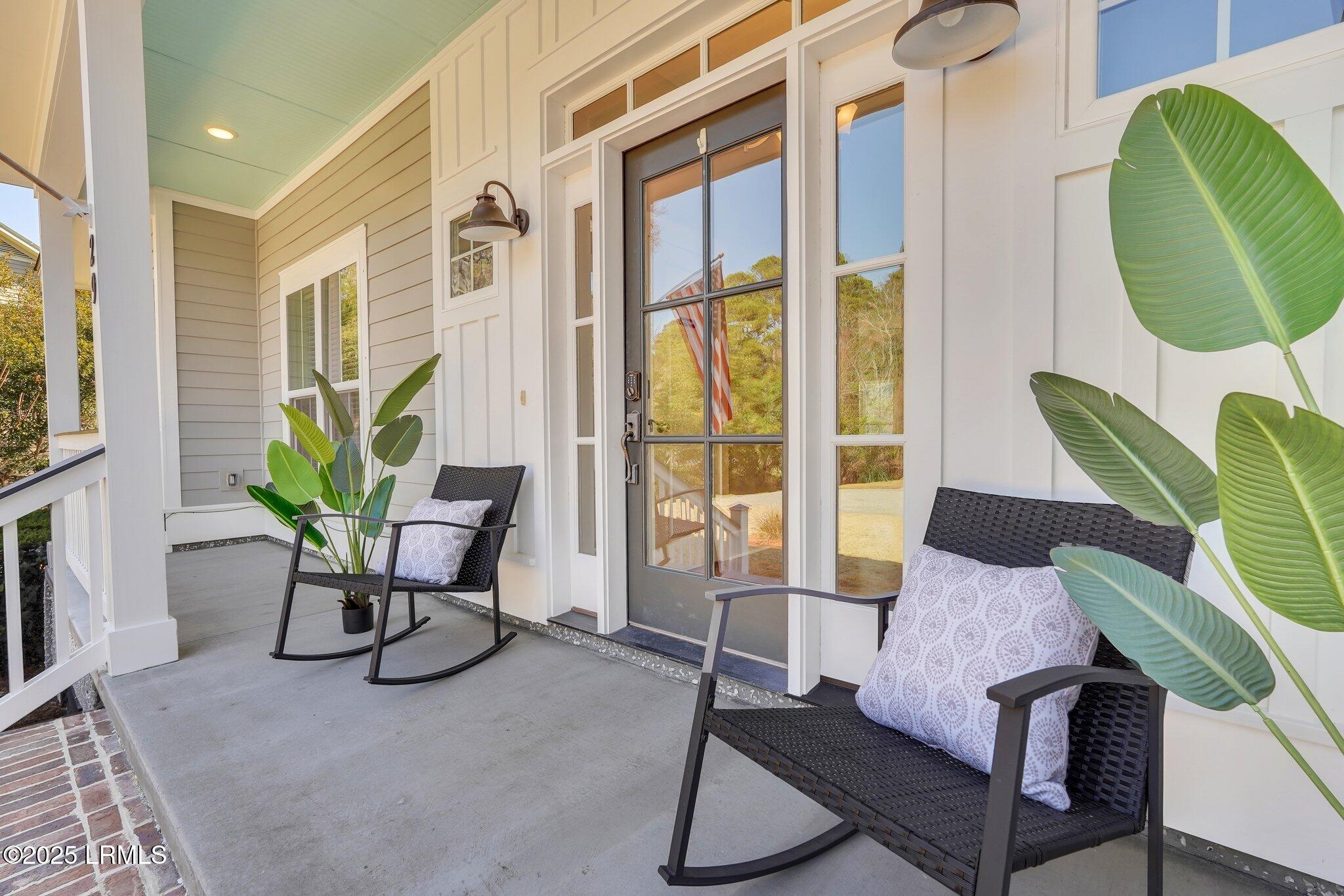 29 Dolphin Point Drive
