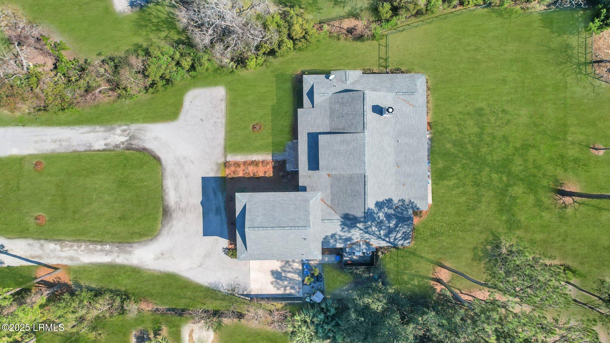 29 Dolphin Point Drive