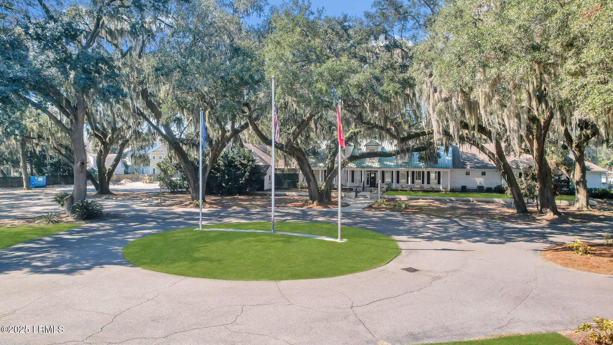29 Dolphin Point Drive