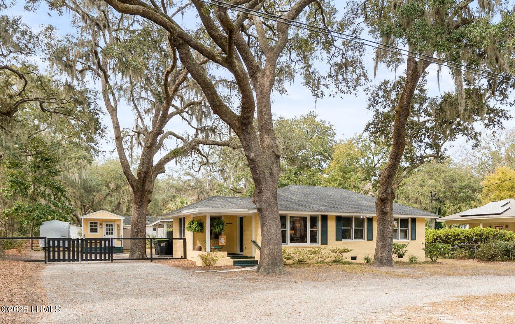 1402 Newcastle Street