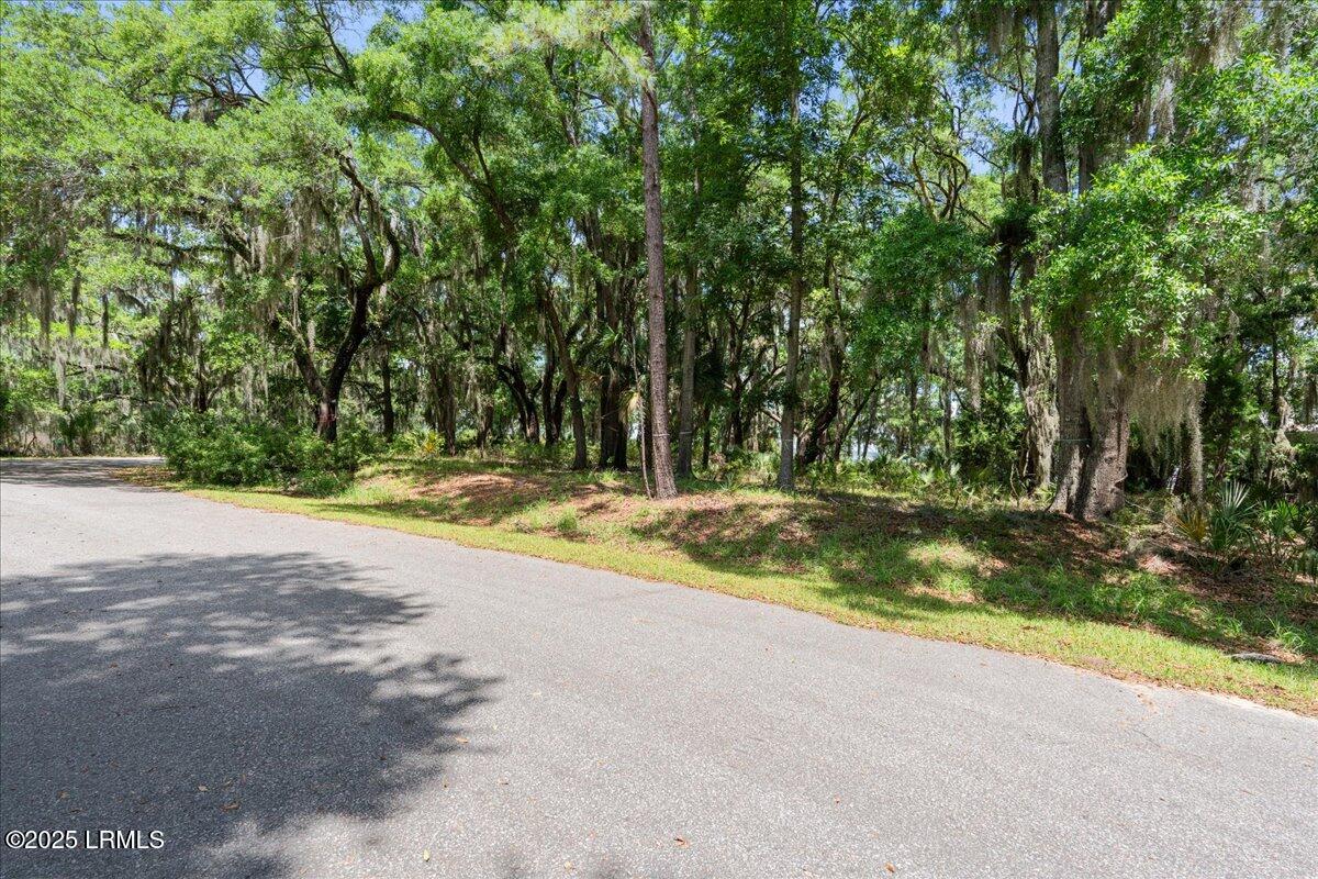 226 Old Plantation Drive W