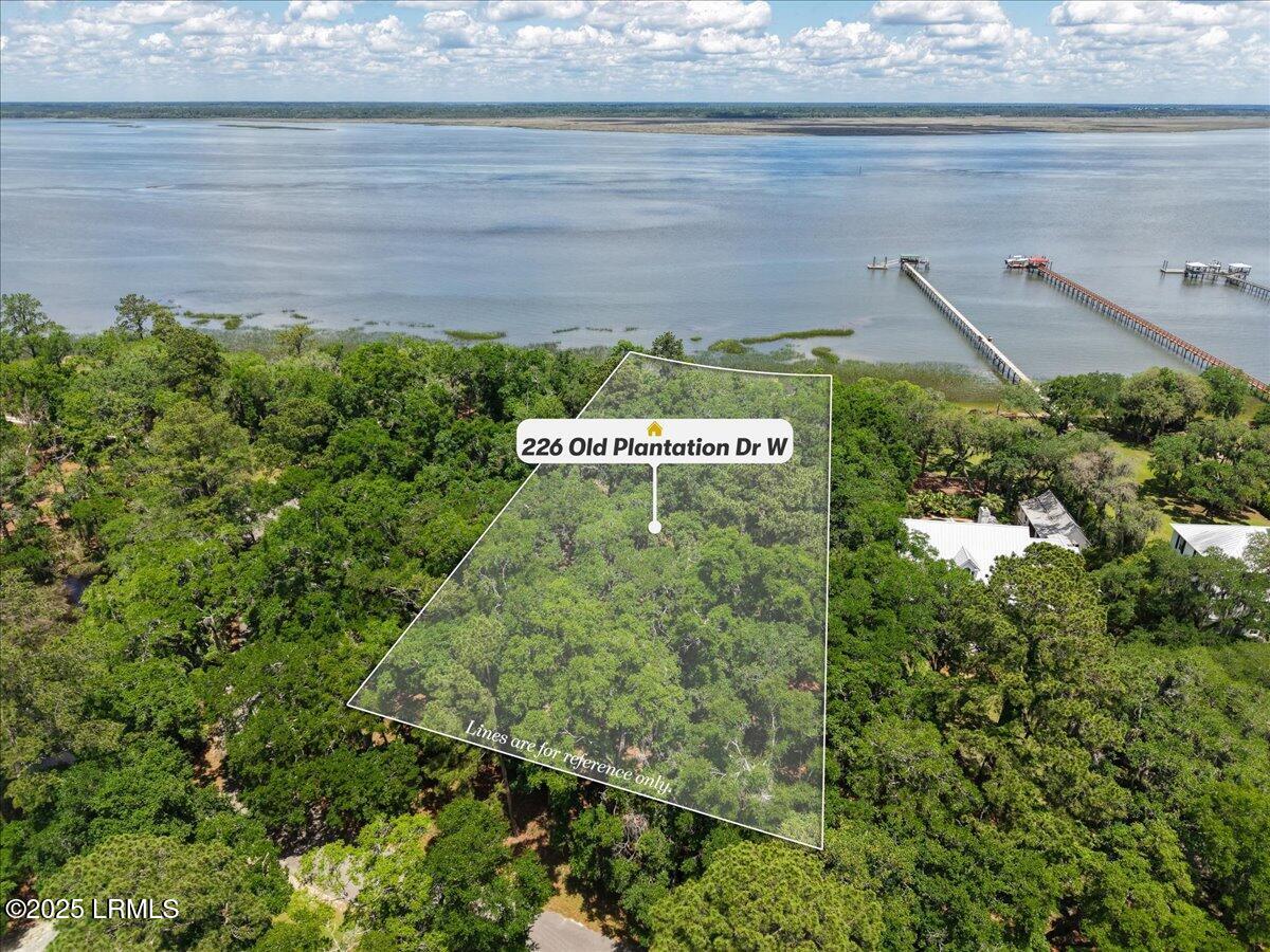 226 Old Plantation Drive W