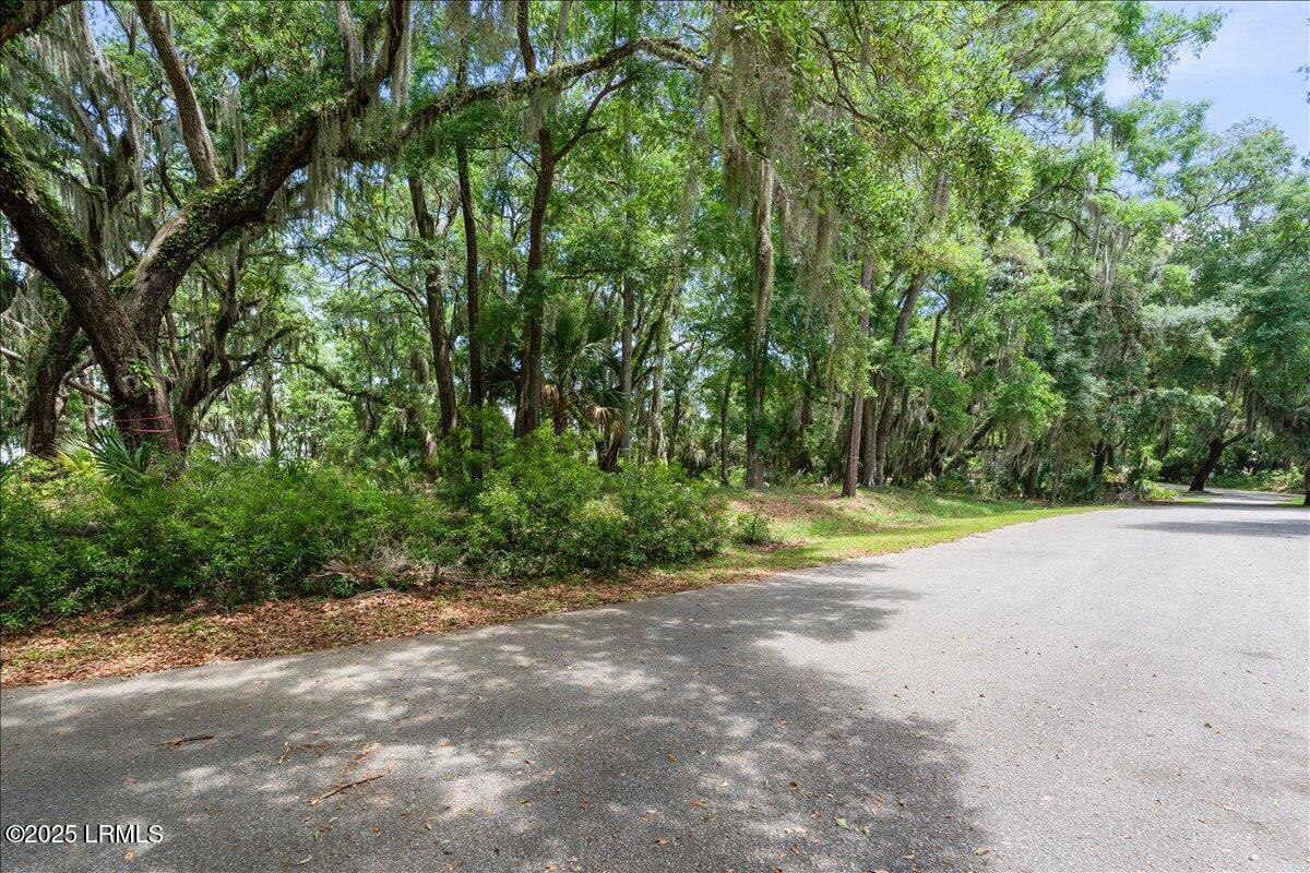 226 Old Plantation Drive W