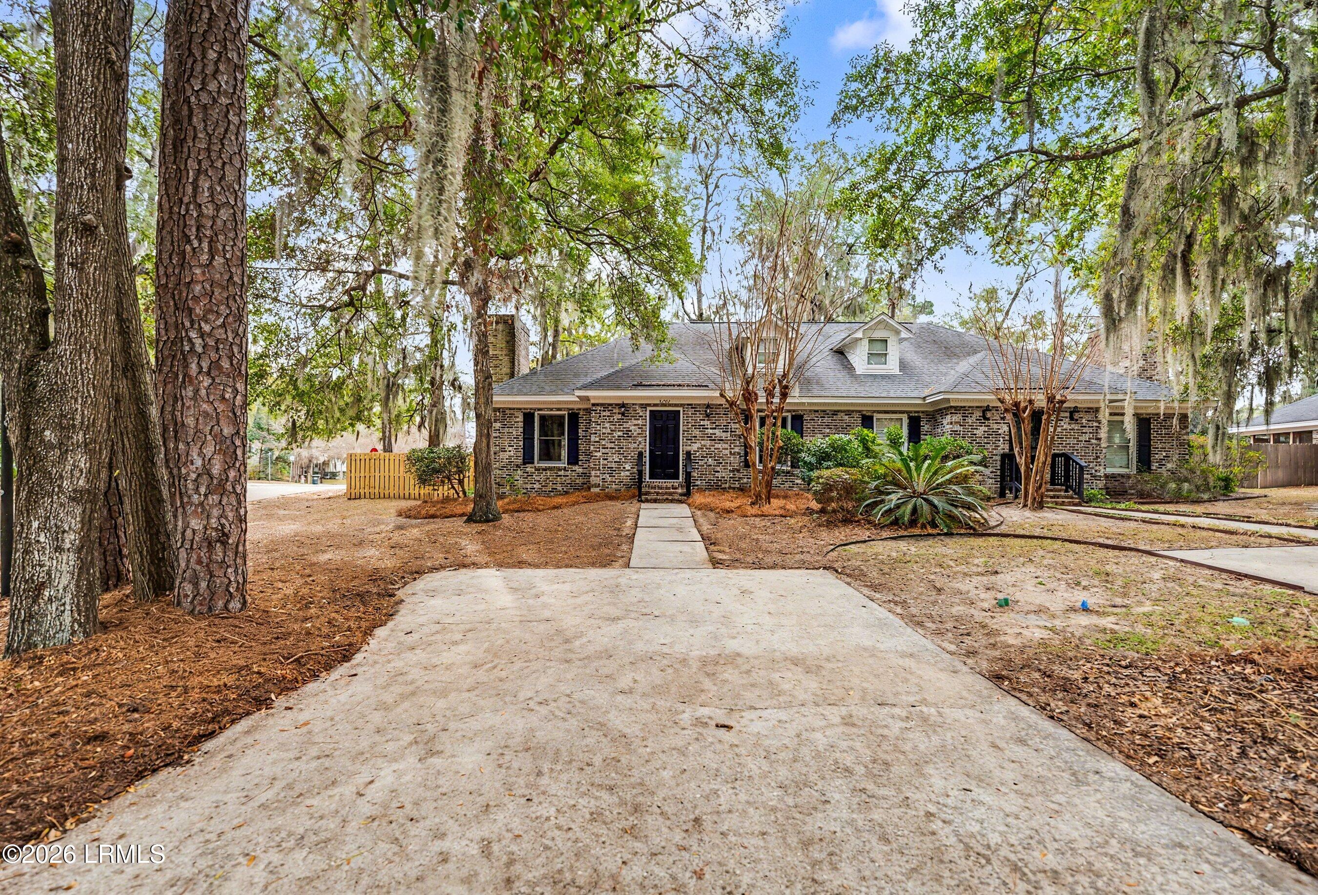 2602 Joshua Circle