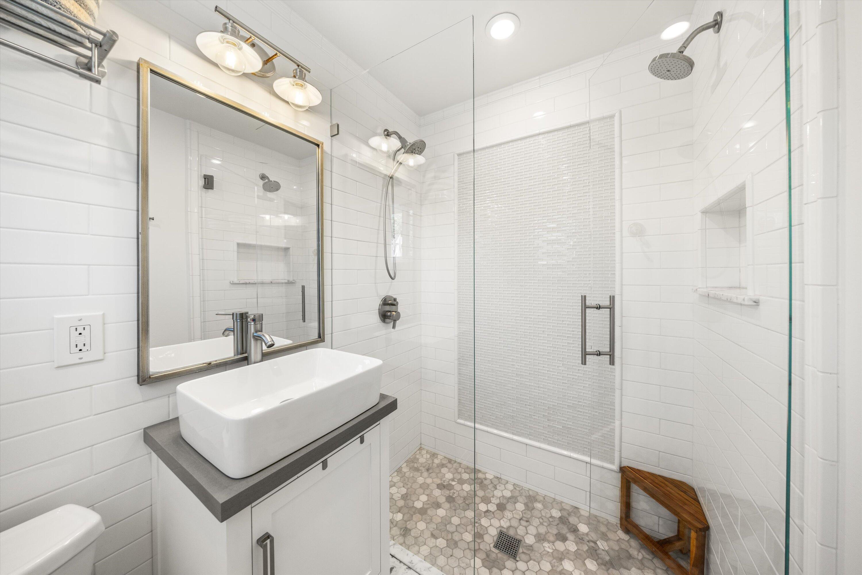 527 Dentro Drive