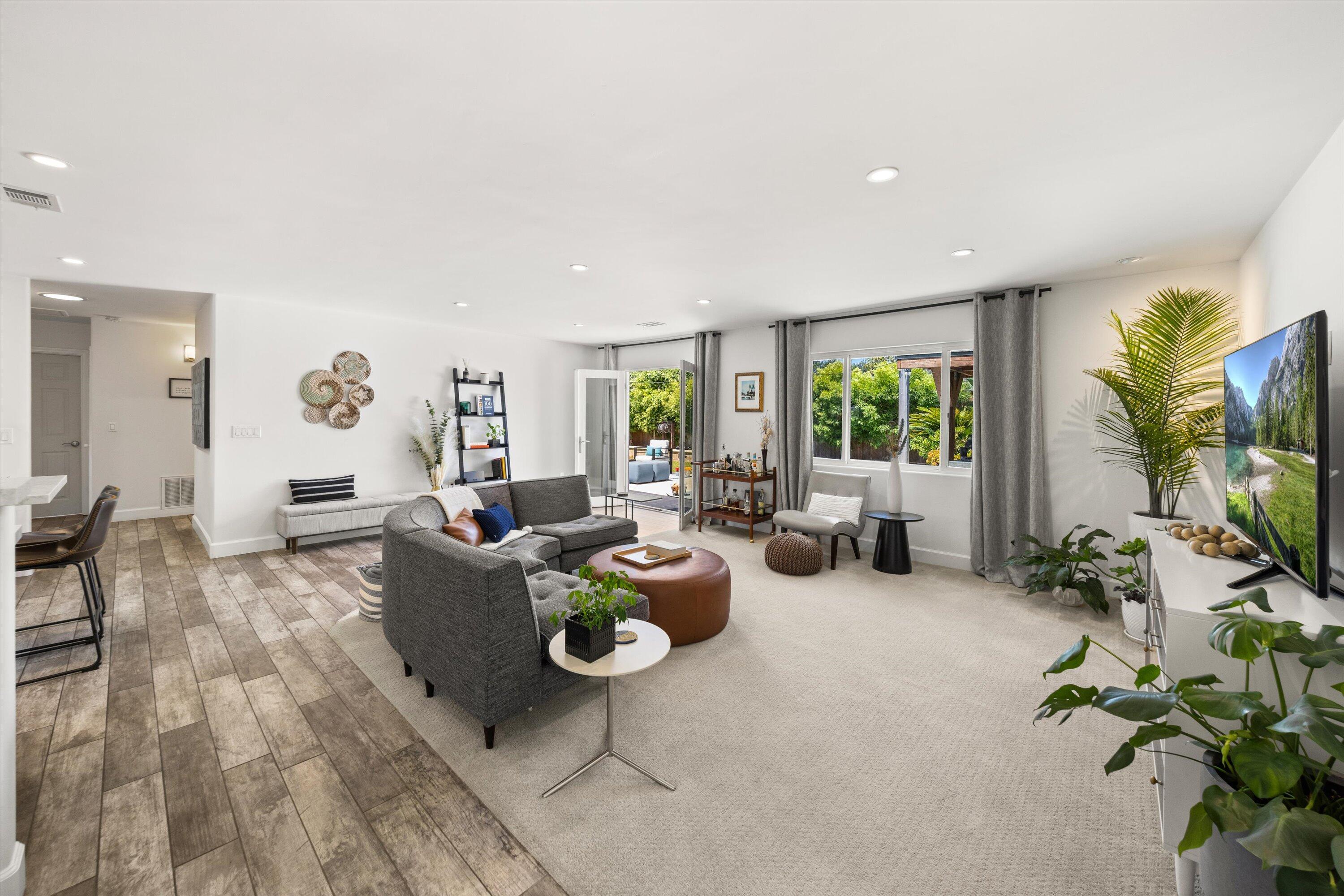527 Dentro Drive