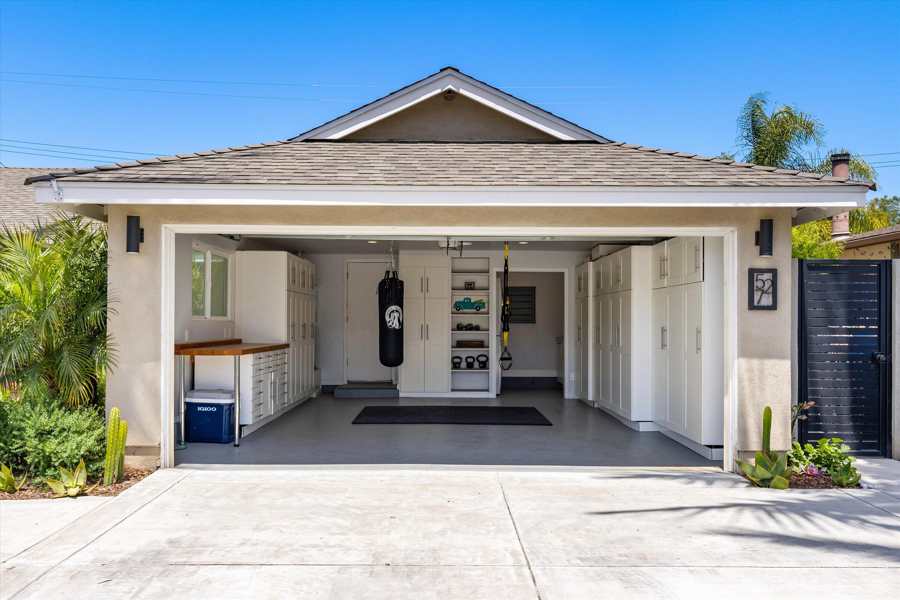 527 Dentro Drive