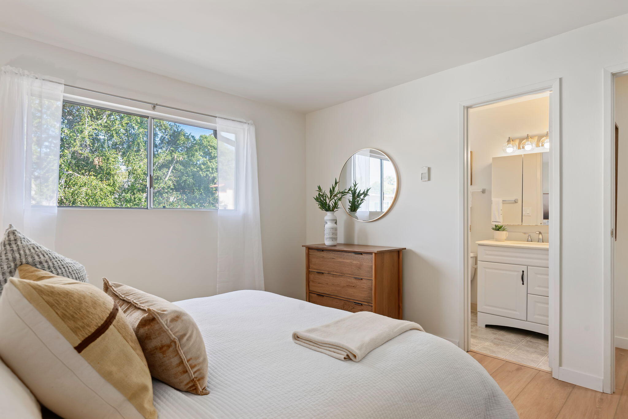 1600 Garden Street Apt 32