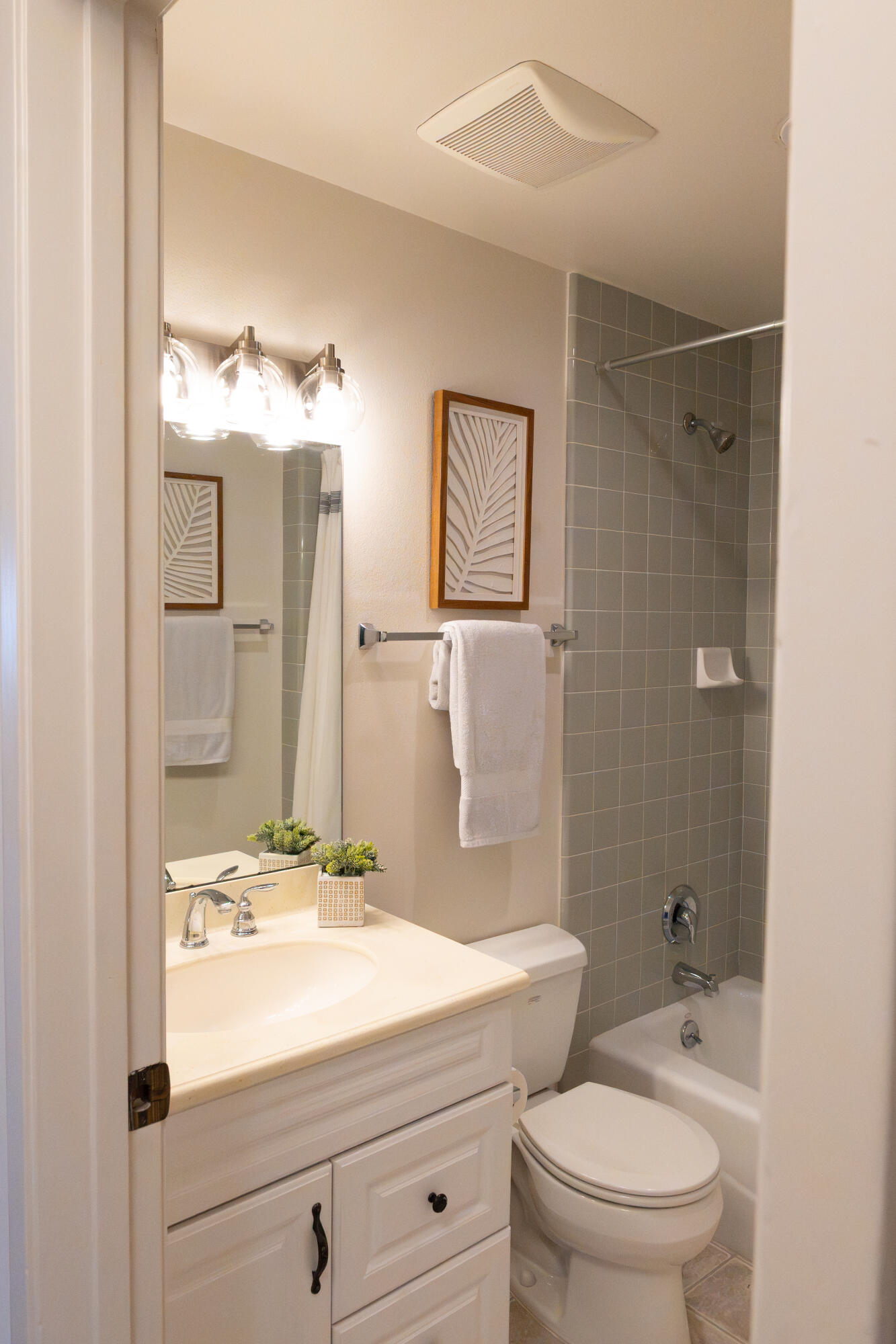 1600 Garden Street 32