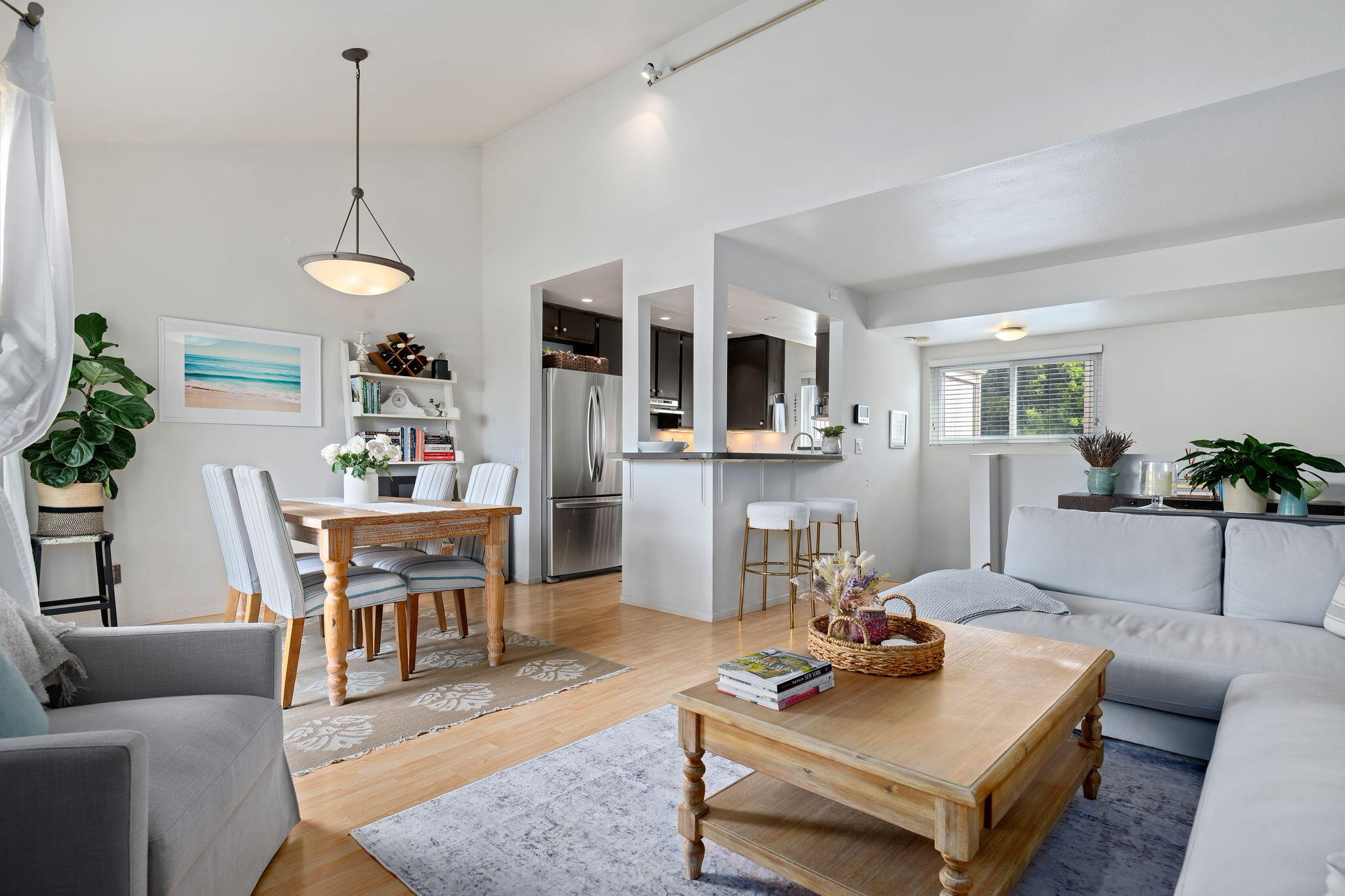 1280 Seacliff Court Unit 2