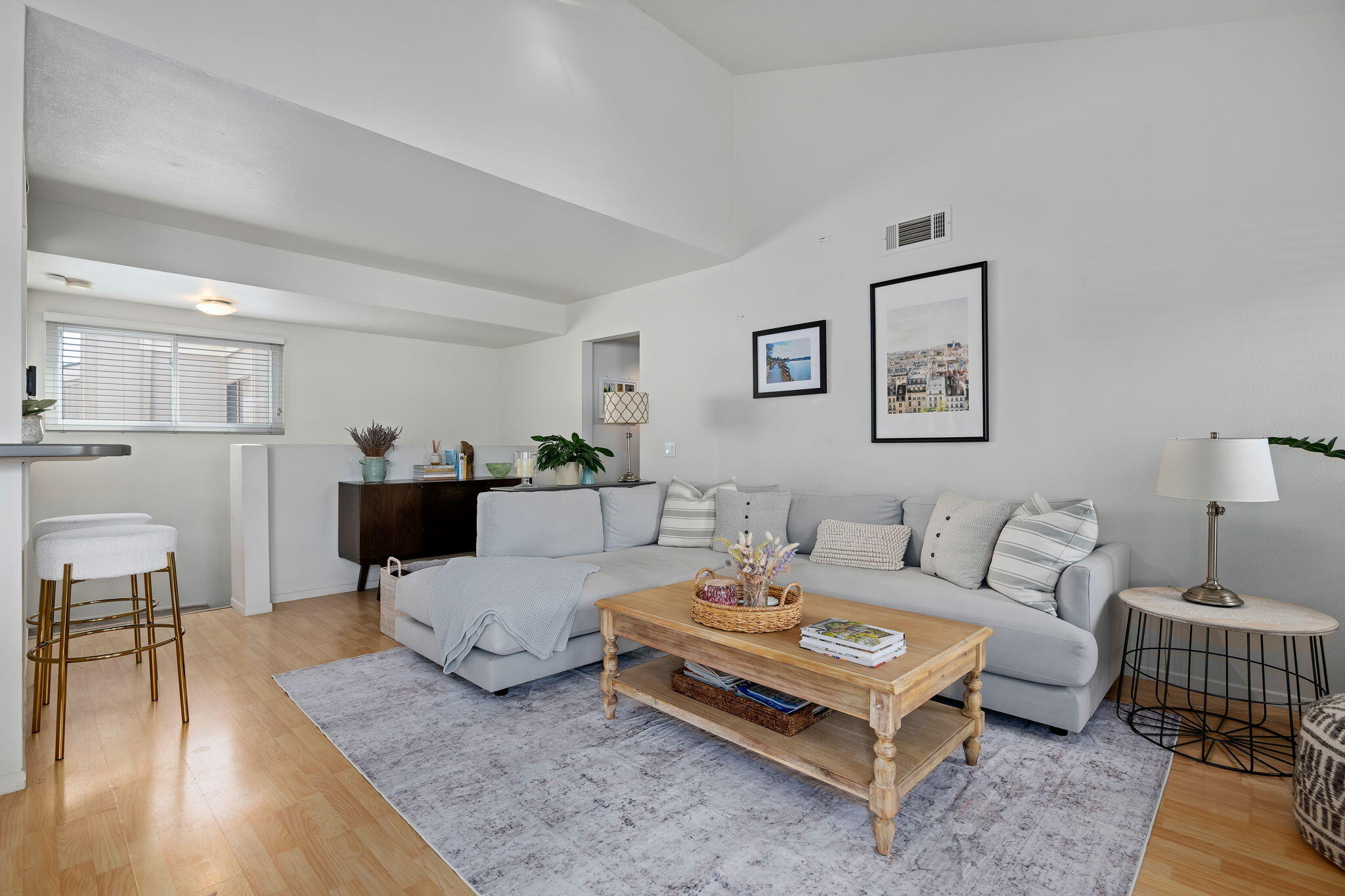 1280 Seacliff Court Unit 2