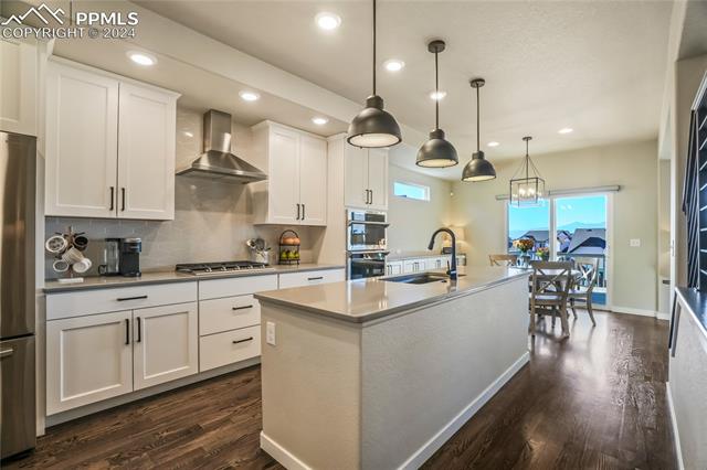 1155 Charismatic Way