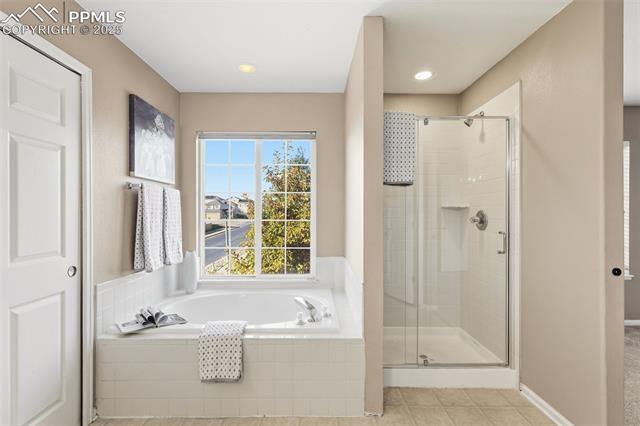 7703 Autumn Leaf Way