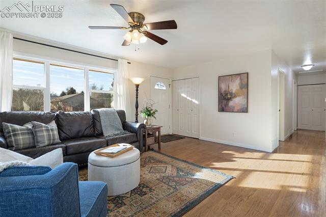 3238 E La Salle Street