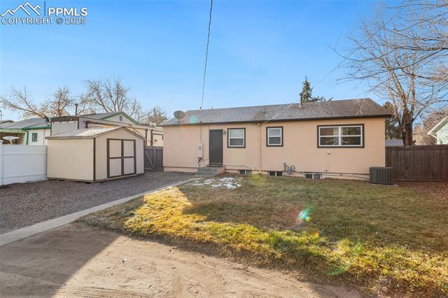 3238 E La Salle Street