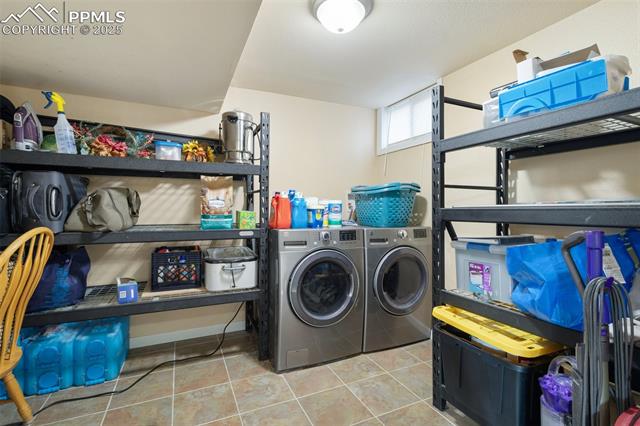 3238 E La Salle Street