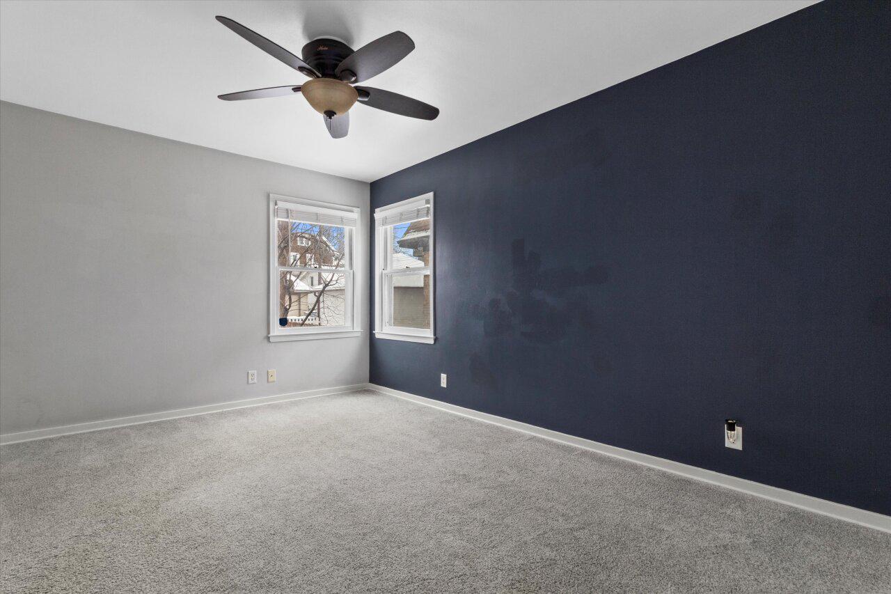 1421 North Hawley ROAD