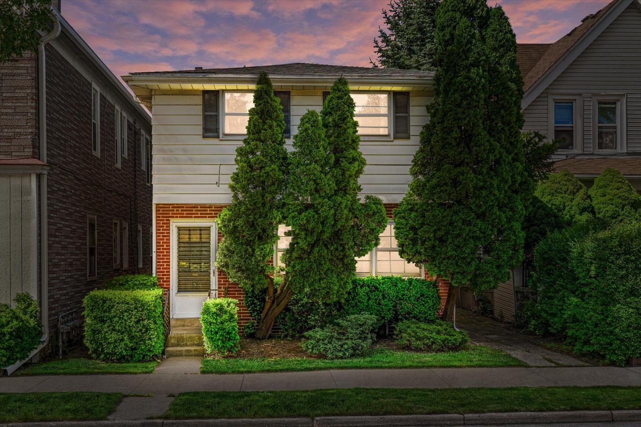 3804 East Edgerton AVENUE