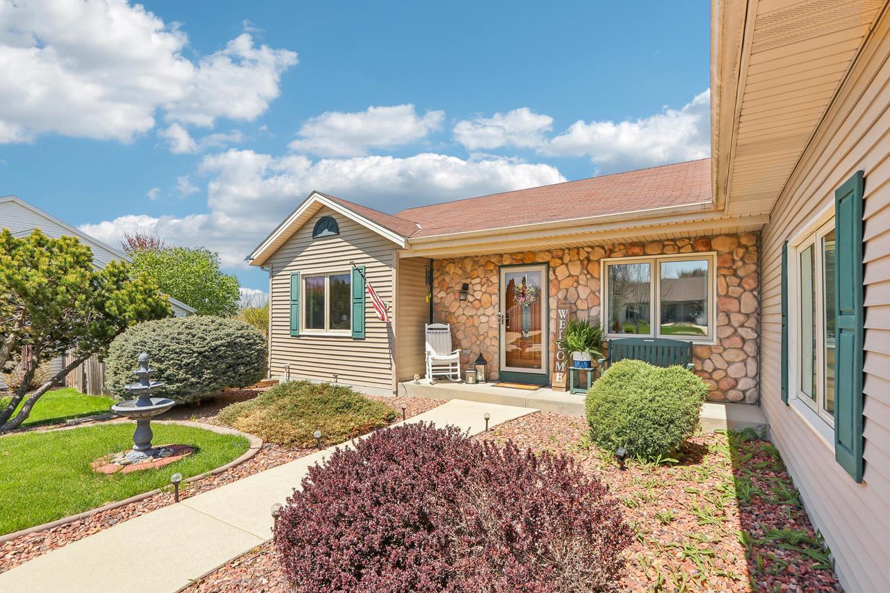 4102 West Forest Hill AVENUE