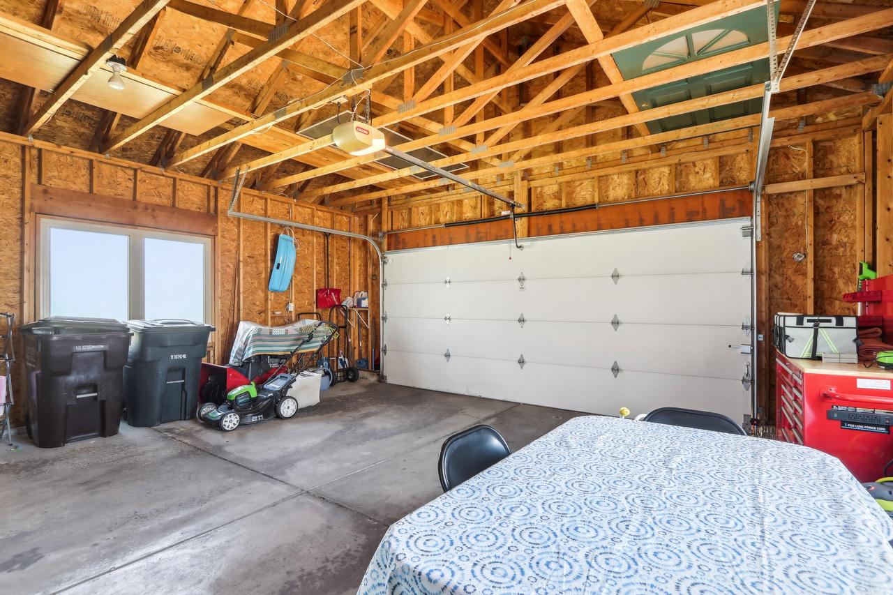 4102 West Forest Hill AVENUE