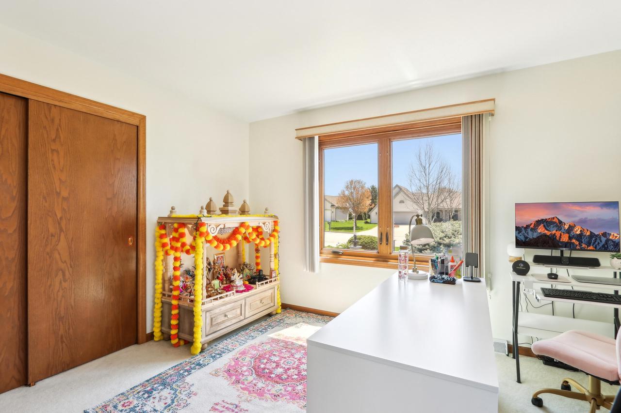 4102 West Forest Hill AVENUE