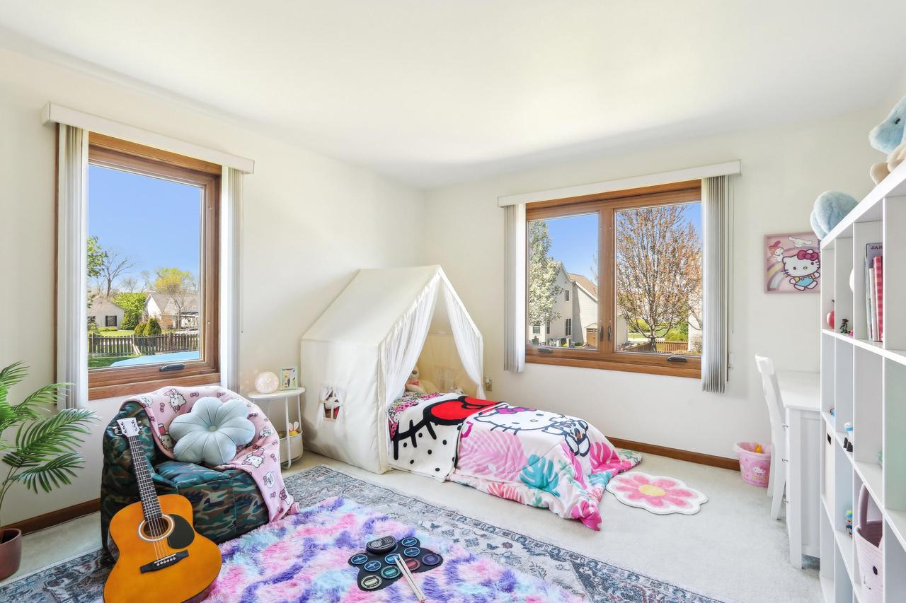 4102 West Forest Hill AVENUE