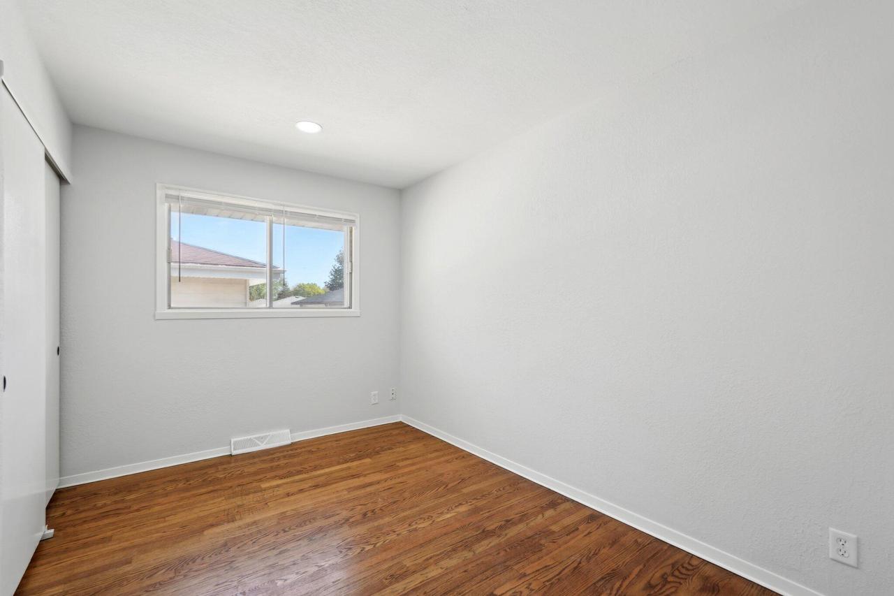 8246 North 106th STREET