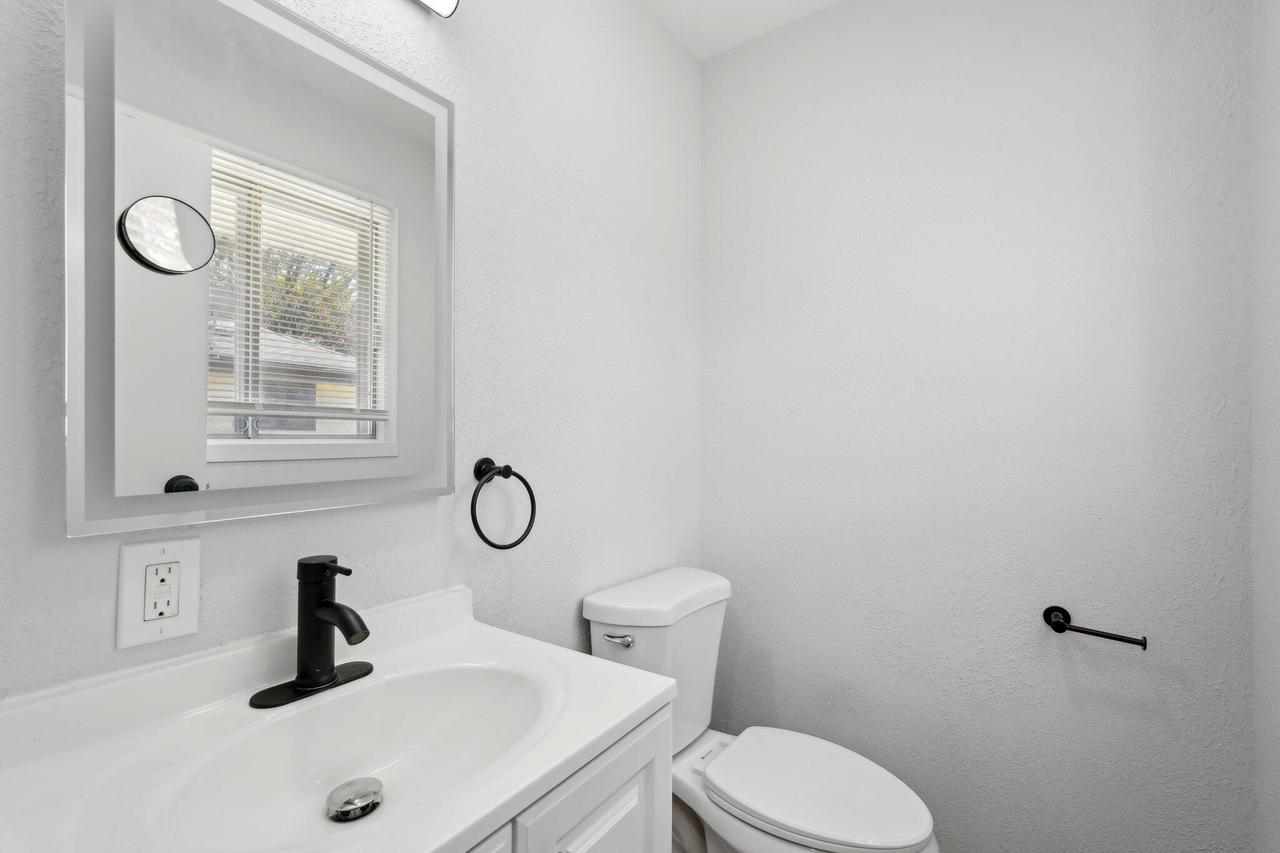 8246 North 106th STREET