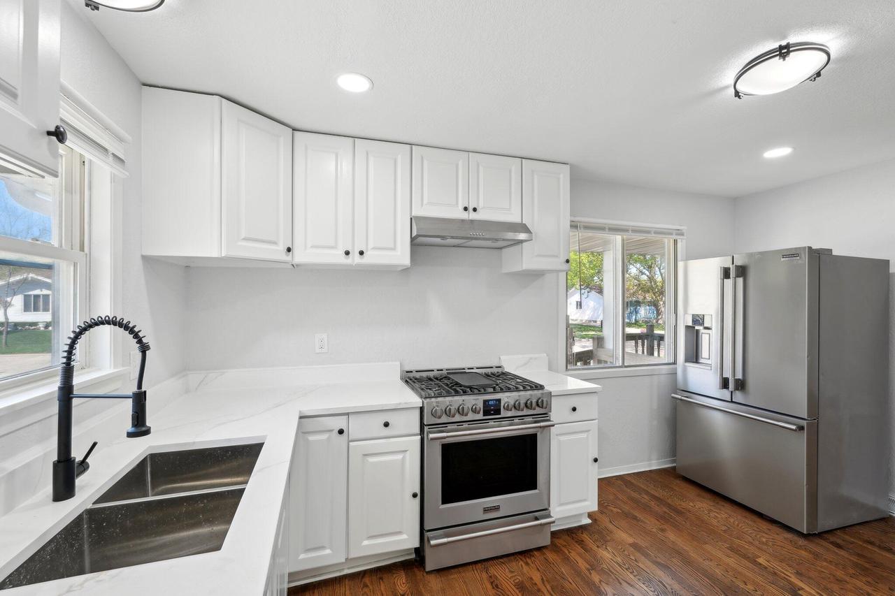 8246 North 106th STREET