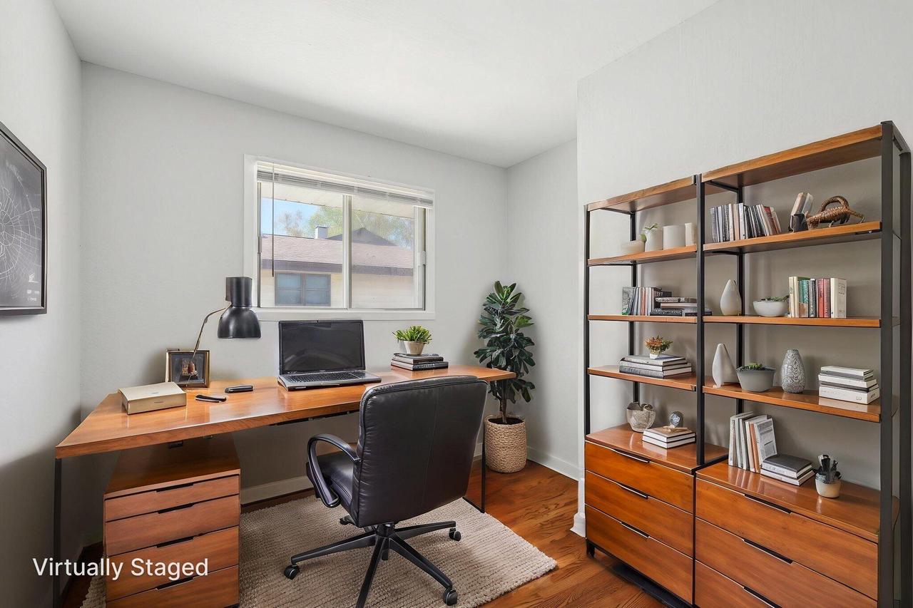 8246 North 106th STREET