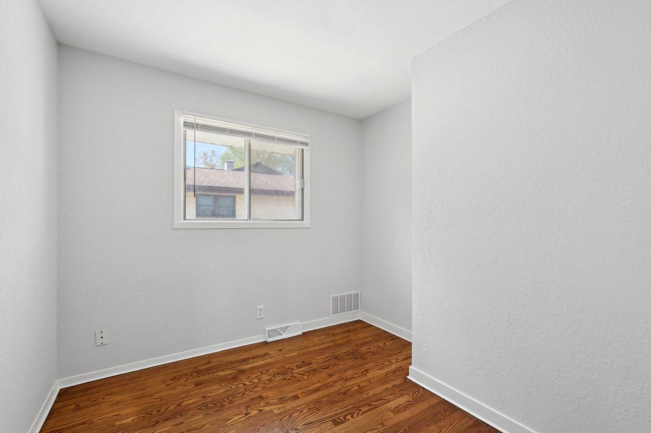 8246 North 106th STREET