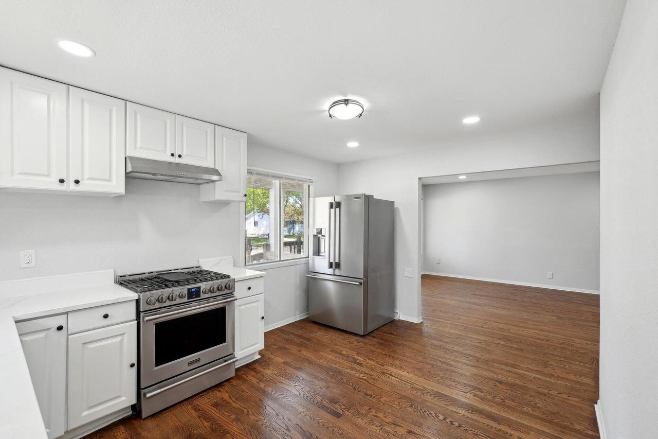 8246 North 106th STREET