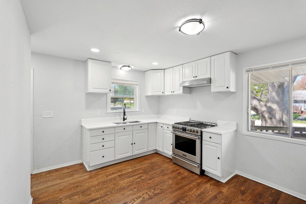 8246 North 106th STREET