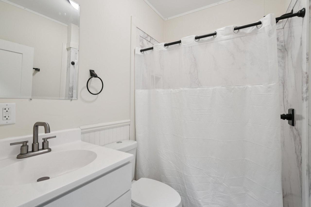 7 West Geneva STREET