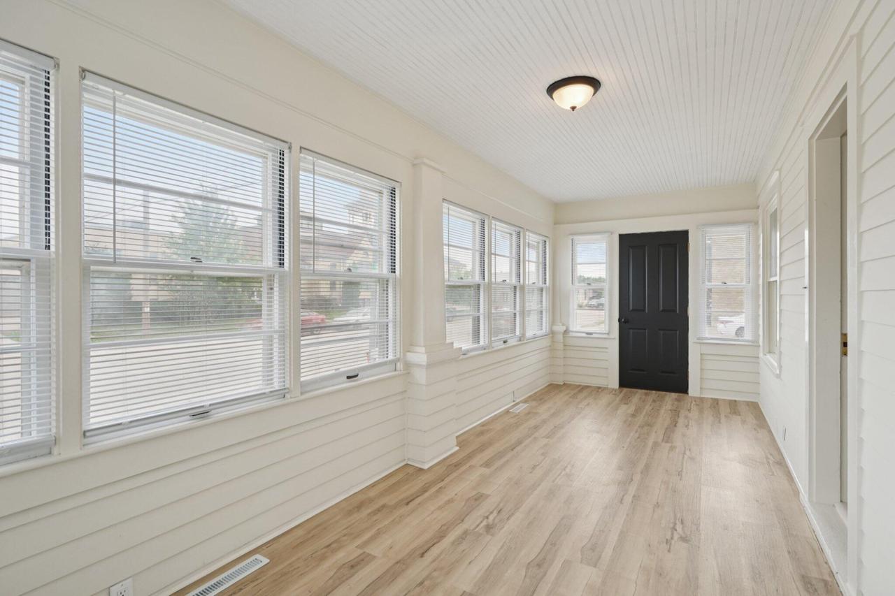 7 West Geneva STREET