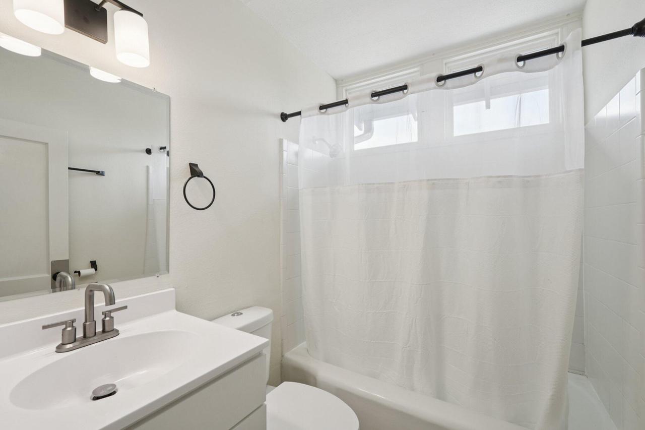 7 West Geneva STREET