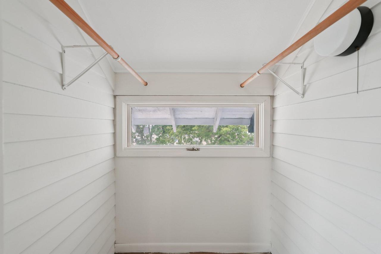 7 West Geneva STREET