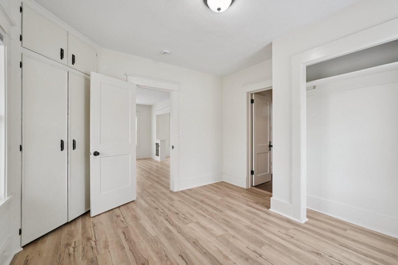 7 West Geneva STREET