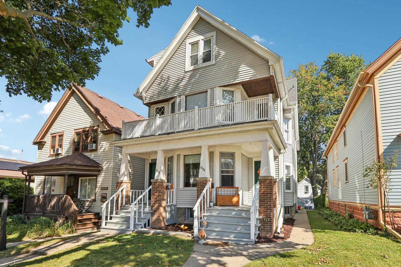 2422 South Woodward STREET 2424