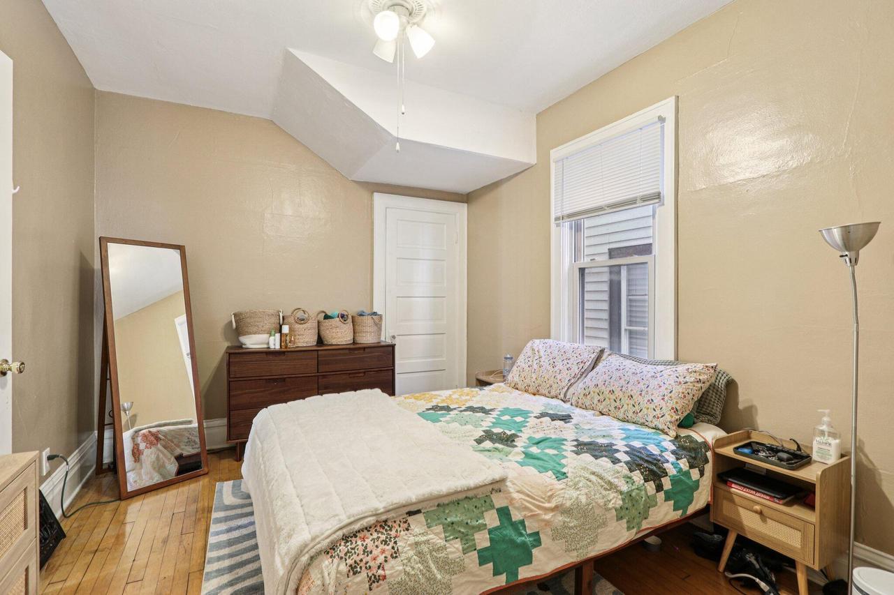 2422 South Woodward STREET 2424